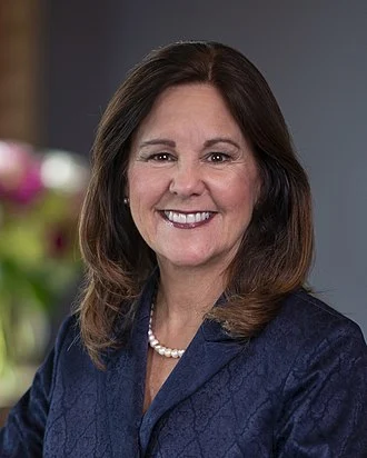 Karen Pence height profile photo