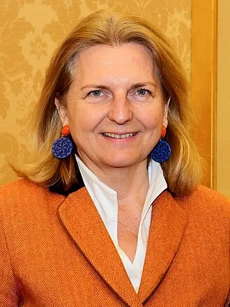 Karin Kneissl height profile photo