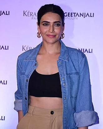 Karishma Tanna height profile photo