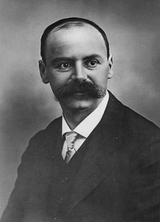 Karl Schwarzschild height profile photo