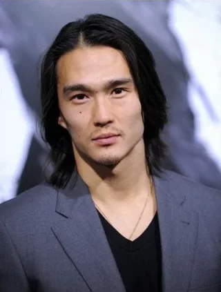Karl Yune height profile photo