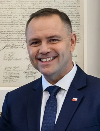 Karol Nawrocki height profile photo