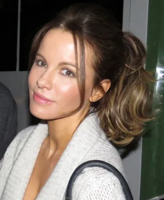 Kate Beckinsale height profile photo
