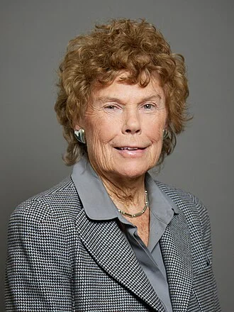 Kate Hoey height profile photo