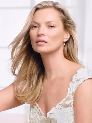 Kate Moss height profile photo