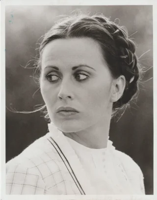 Kate Nelligan height profile photo