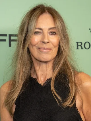 Kathryn Bigelow height profile photo