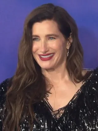 Kathryn Hahn height profile photo