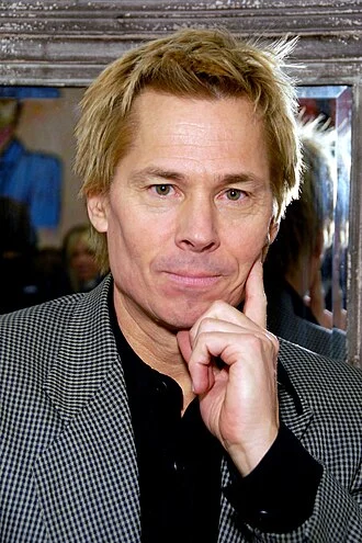 Kato Kaelin height profile photo