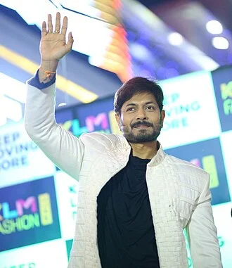Kaushal Manda height profile photo