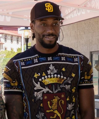 Kawhi Leonard height profile photo