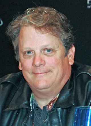 Keith Szarabajka height profile photo