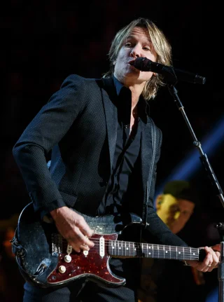 Keith Urban height profile photo