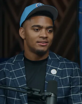 Keldric Faulk height profile photo