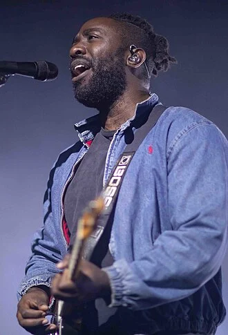 Kele Okereke height profile photo