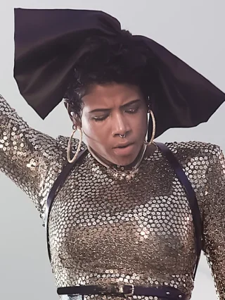 Kelis height profile photo