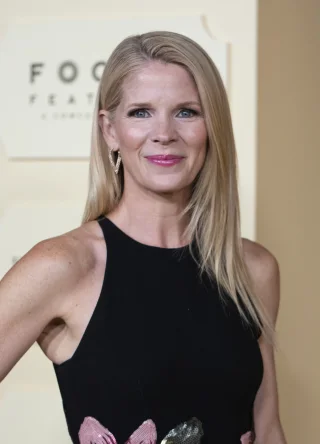 Kelli O'Hara height profile photo