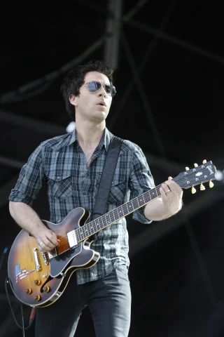 Kelly Jones height profile photo
