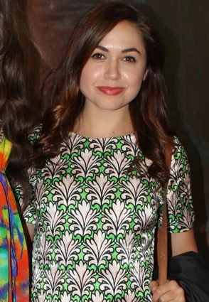 Kelly Paterniti height profile photo