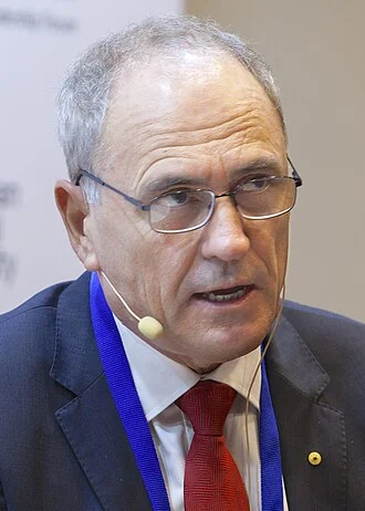 Ken Henry (public servant) height profile photo