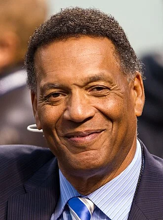 Ken Singleton height profile photo