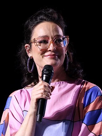 Kennedy (commentator) height profile photo