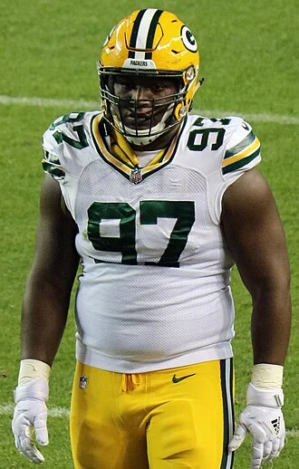 Kenny Clark (defensive tackle) height profile photo