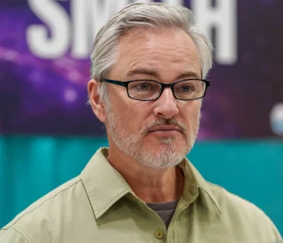 Kerr Smith height profile photo