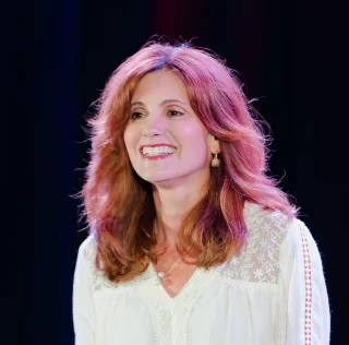 Kerri Green height profile photo