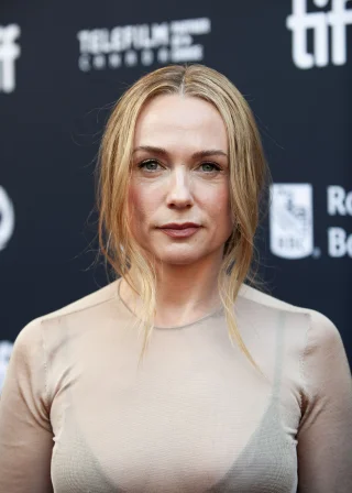 Kerry Condon height profile photo