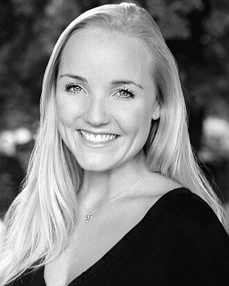 Kerry Ellis height profile photo