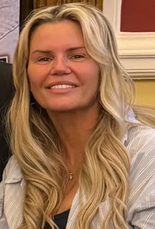 Kerry Katona height profile photo