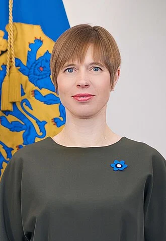 Kersti Kaljulaid height profile photo