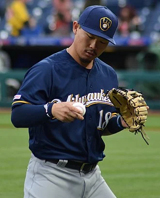 Keston Hiura height profile photo