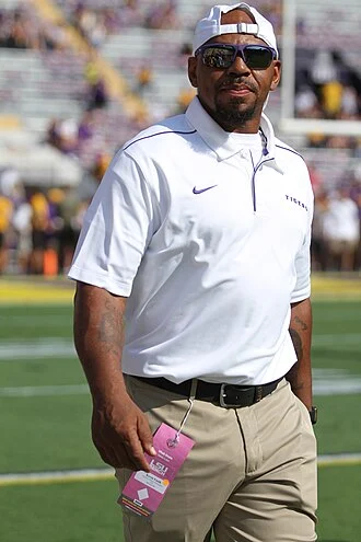 Kevin Faulk height profile photo