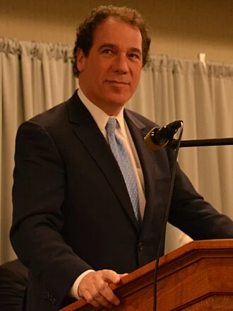 Kevin Kamenetz height profile photo