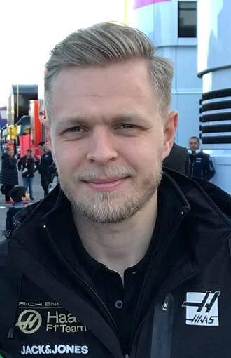 Kevin Magnussen height profile photo