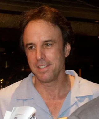 Kevin Nealon height profile photo