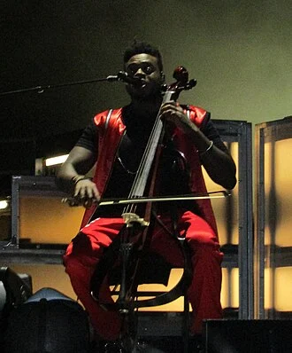 Kevin Olusola height profile photo