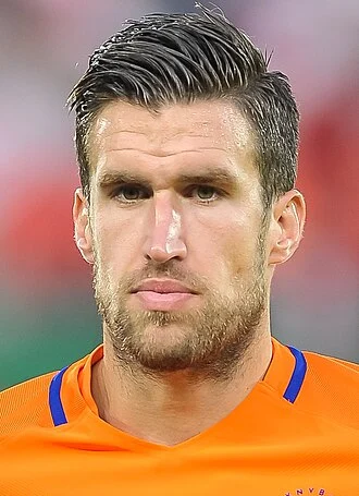 Kevin Strootman height profile photo