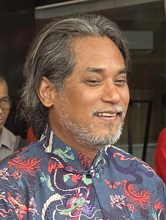 Khairy Jamaluddin height profile photo