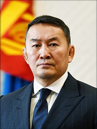 Khaltmaagiin Battulga height profile photo