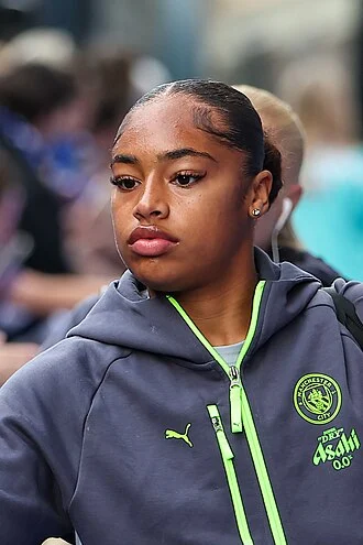 Khiara Keating height profile photo