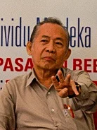 Khoo Kay Kim height profile photo