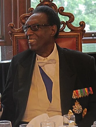 Kigeli V Ndahindurwa height profile photo