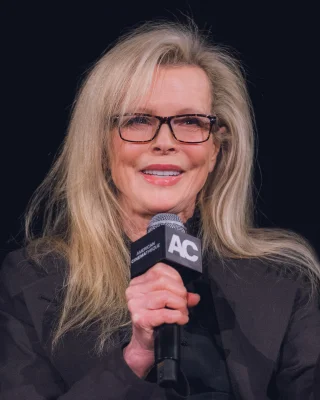 Kim Basinger height profile photo