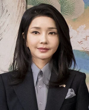 Kim Keon Hee height profile photo