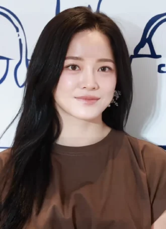 Kim Se-jeong height profile photo