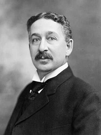 King C. Gillette height profile photo