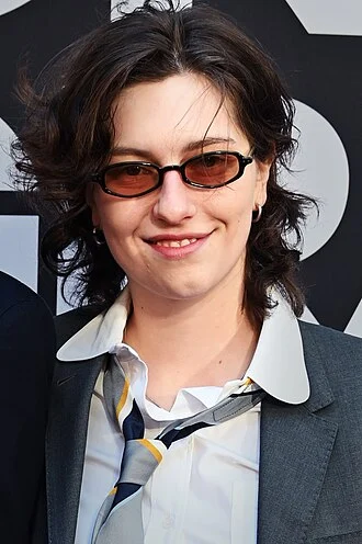 King Princess height profile photo